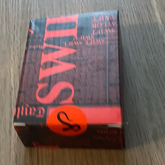 NIP. Taylor Swift Look What You Made Me Do Glitter Polaroid Picture Frame. - Picture 7 of 7